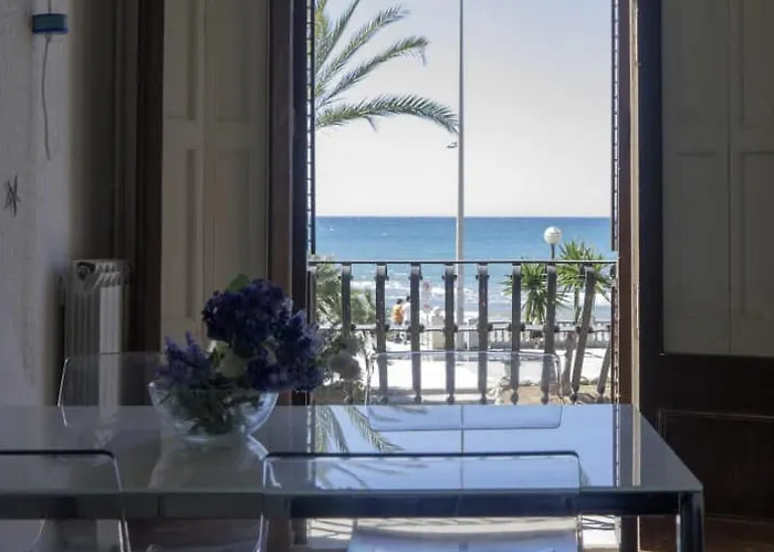 Seafront Batllo Апартаменты